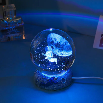 Max's Little Orbit Lamp